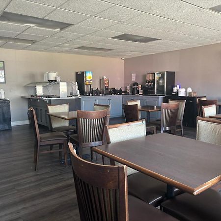 בראנסון Angel Inn Near Imax, A Travelodge By Wyndham מראה חיצוני תמונה