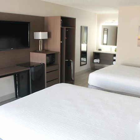 בראנסון Angel Inn Near Imax, A Travelodge By Wyndham מראה חיצוני תמונה