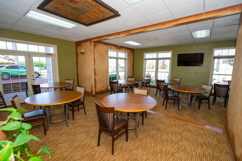 בראנסון Angel Inn Near Imax, A Travelodge By Wyndham מראה חיצוני תמונה