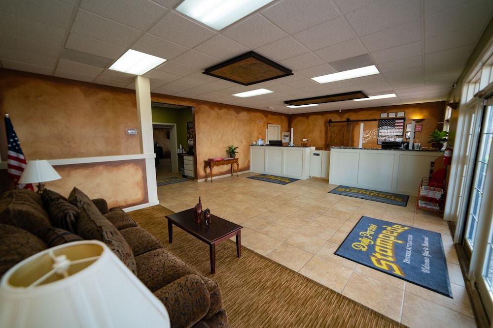 בראנסון Angel Inn Near Imax, A Travelodge By Wyndham מראה חיצוני תמונה
