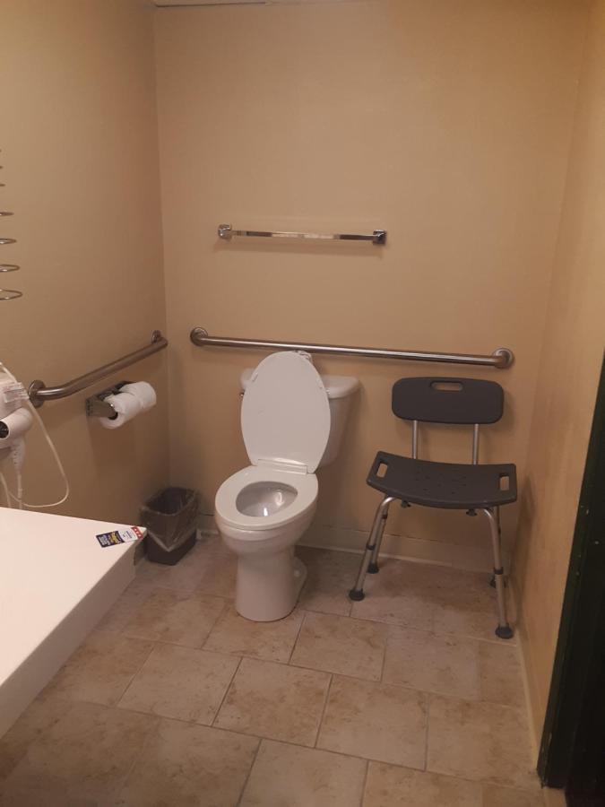 בראנסון Angel Inn Near Imax, A Travelodge By Wyndham מראה חיצוני תמונה